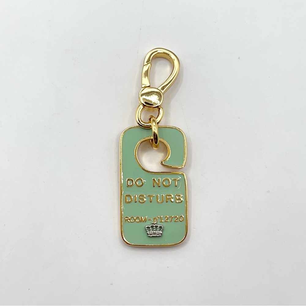 Juicy Couture do not disturb charm